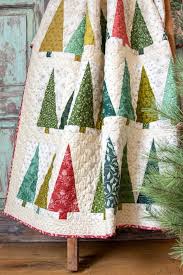 Pinehurst Green Fabric Kit Limited Edition In 2020 Modern Christmas Quilt Christmas Tree Quilt Pattern Tree Quilt Pattern