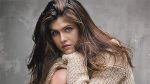 You may crop, resize and customize 3840x2160. Alexandra Daddario 4k Wallpaper 4 1371