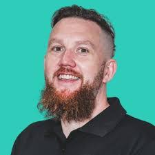 Lisa Eannarino's Instagram, Twitter & Facebook