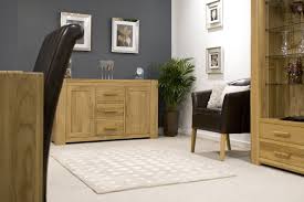 Hereford Oak Tv Unit Is An Extensive And Versatile Range Crafted From Oak Sourced From Eco Frien Oak Tv Unit Oak Furniture Living Room Wooden Corner Tv Stand