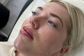 TOP 16] Eyebrows & lashes near you in Salford