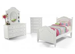Madelyn 7 Piece Twin Youth Bedroom Set Bob S Discount Furniture Girls Bedroom Sets White Bedroom Set Furniture Kids Bedroom Furniture