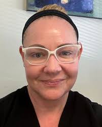 Carolyn Crimmins's Instagram, Twitter & Facebook