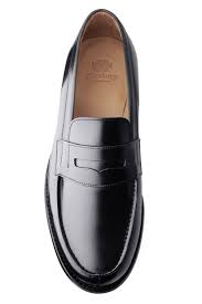 Les chaussures en tissu ou en nubuck, en revanche, doivent être imperméabilisées. Mocassin College 1986 Noir Classic Range Chaussure En Cuir