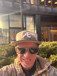 good morning everyone I hope everyone has a wonderful awesome amazing day  y'all amazing wonderful awesome people I hope everyone is doing well y'all  deserve it