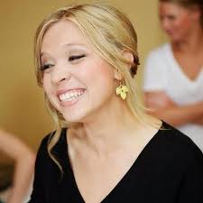 Lindsay Masters (@linzventers)