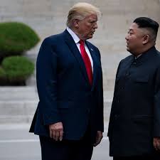 Overall, little is known about the dictator's early life. Donald Trump Und Kim Jong Un Briefe Offenbaren Besondere Freundschaft Politik