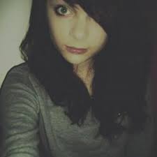 Darcie Anne Harvey (@darcieeeeee)