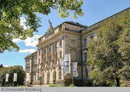 Neben unseren renommierten professorinnen und professoren, die sowohl in der lehre als auch in der wissenschaft national und international einen hervorragenden ruf genießen, bietet die juristische fakultät auch räumlich einen studienplatz mit wohlfühlatmosphäre. Rechtswissenschaft An Der Uni Wurzburg Studieren