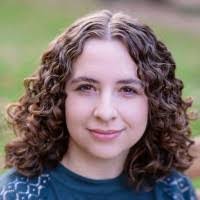 Leslie Bosch's Instagram, Twitter & Facebook