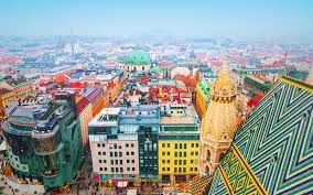 Ein urlaub in österreich bedeutet reiche natur, berge, seen und gletscher aber auch und einzigartige städte mit weltberühmten sehenswürdigkeiten und beeindruckender architektur. Die 10 Schonsten Stadte In Osterreich Fur Den Stadtetrip 2021