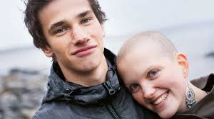 Brorsorna hjälper Eddie lämna cancern bakom sig