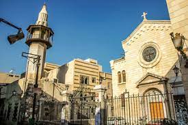 Ibnu katsir berkata, inilah yang termasyhur mengenai tempat turunnya isa, yaitu di menara putih bagian timur damsyiq. Malaysiakini Masjid Atau Gereja Bezanya Pada Menara