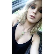 Samantha Dube (sammie_dube)