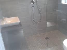 Buy grey floor & wall tiles and get the best deals at the lowest prices on ebay! Huggy On Twitter Countytile 600x300 Argento Wall Tiles With Light Grey Grout Matching 50 X 50 Mosaic Floor Tiles On Impey Wet Room Http T Co L3vrtmsquq