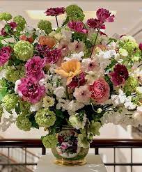 Check spelling or type a new query. Lunch With Martha Stewart Kevin Sharkey At Christie S Flower Arrangements Beautiful Flower Arrangements Flower Garden Design