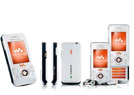 Sony Ericsson W580i Laura Photos ...