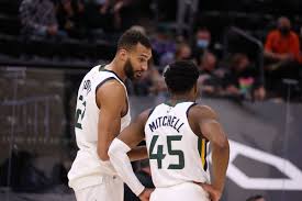 Mitchell — whose father donovan sr. Mwbcdhjmpl76qm
