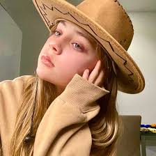 EVA KIM🤍 (@eva_kim5) • Instagram photos and videos