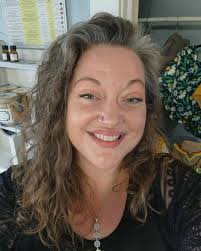 How did you decide to start a business?