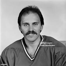 162 photos et images haute résolution de Richard Sevigny