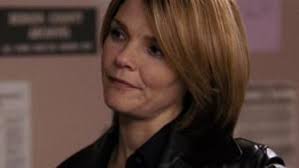 A call girl's murder sends detectives goren and eames behind the scenes of the fashion industry, where they witness the. Law Order Criminal Intent Season 3 Episode 1