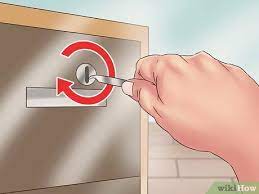 I usually never lock the drawer, but this time i did. How To Pick A Filing Cabinet Lock 11 Steps With Pictures