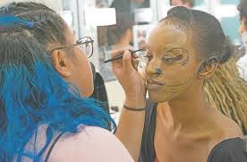 Softball team's pitcher dies