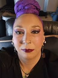 Victoria Dunham's Instagram, Twitter & Facebook