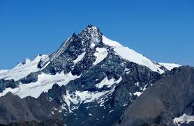Großglockner) is a mountain of superlatives, for non europeans probably the best known in the eastern alps. Grossglockner Austria Alpes Mountain Summer Free Image From Needpix Com