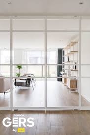 industriele roomdivider wit glas staal gewoongers industrieel thuisdecoratie woonideeen woonkamer decor