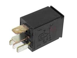 Parts cannot accept legal liability should there be any inaccuracies. Hella 0045452905 965453041 Multi Purpose Relay Freightliner Mercedes 0035420219 H41524021 W01331853413