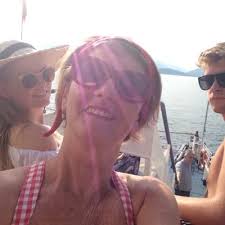 Josephine McLaughlin (@Josephi61053615)