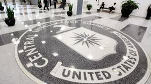 Detienen en EU a exalto cargo de la CIA con 40 millones de dólares en oro en su casa