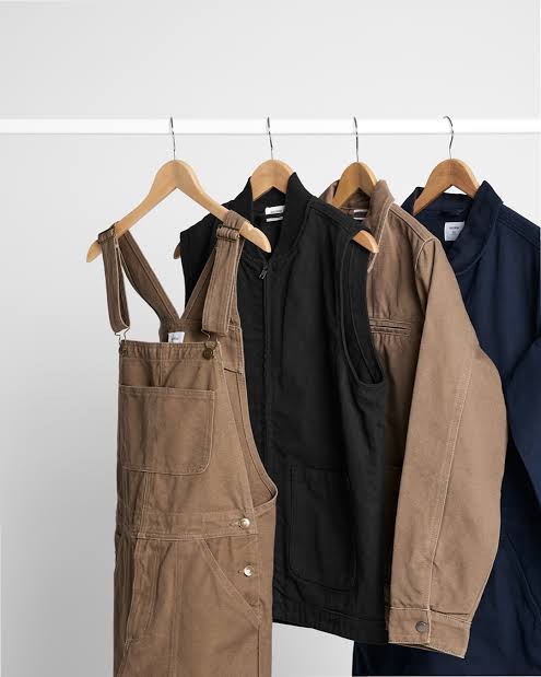 The Insider's Guide to Bulk Custom Apparel Manufacturing | DTLA Print