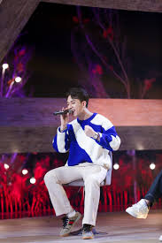 Không gian cảm xúc: Bùi Duy Ngọc có được khen khi hát “Nơi này có anh” của  Sơn Tùng MTP?