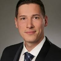 40+ perfiles de «Thomas Abram»