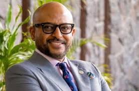 Illuminating Hidden Harvests country case study author: Sergio Macedo Gomes  de Mattos