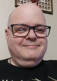 Daniel Beaton's Instagram, Twitter & Facebook