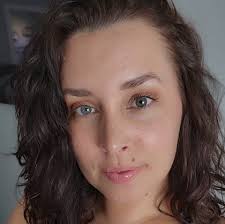 What are ways to explore zoology career options in Florida?