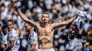 Zlatan ibrahimovic, 31, has come back to paris after the summer holidays. Im Video Debut In Den Usa Weltklasse Tor Von Ibrahimovic Sportbuzzer De
