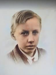 My Dads younger brother was killed in the Shelter that night. William  Mather. I never got to meet my Uncle Willie. But I did have one of his  photography books. I passed