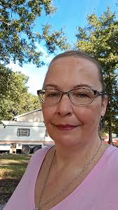 People who don't care about skin spots or bumps