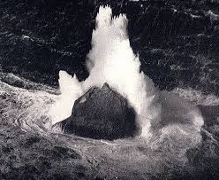 Résultat de recherche d'images pour "rockall island"