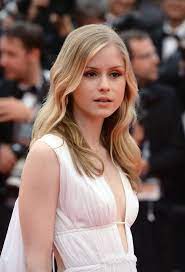 More images for how old is erin moriarty » Erin Moriarty Biography Height Life Story Super Stars Bio