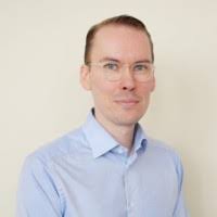 300+ perfiles de «Backlund»