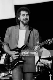 Pin By Robin Figluizzi On Earl Thomas Conley Country Singers Singer Conley
