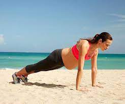 3 Planks That Are Safe To Do While You Re Pregnant Parents