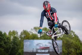 Several bystanders still call to watch out, but the dutchman can no longer avoid a collision with the official, who is walking in the. Kimmann Again Takes The Final Win Of The Bmx World Cup By Fifth Season Win Teller Report