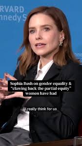 CNN journalist Abby Phillip dissects the minds of voters and what  politicians need to know to win them over. Listen to the full convo